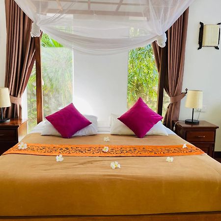 Sabbay Kep Hotel Buitenkant foto