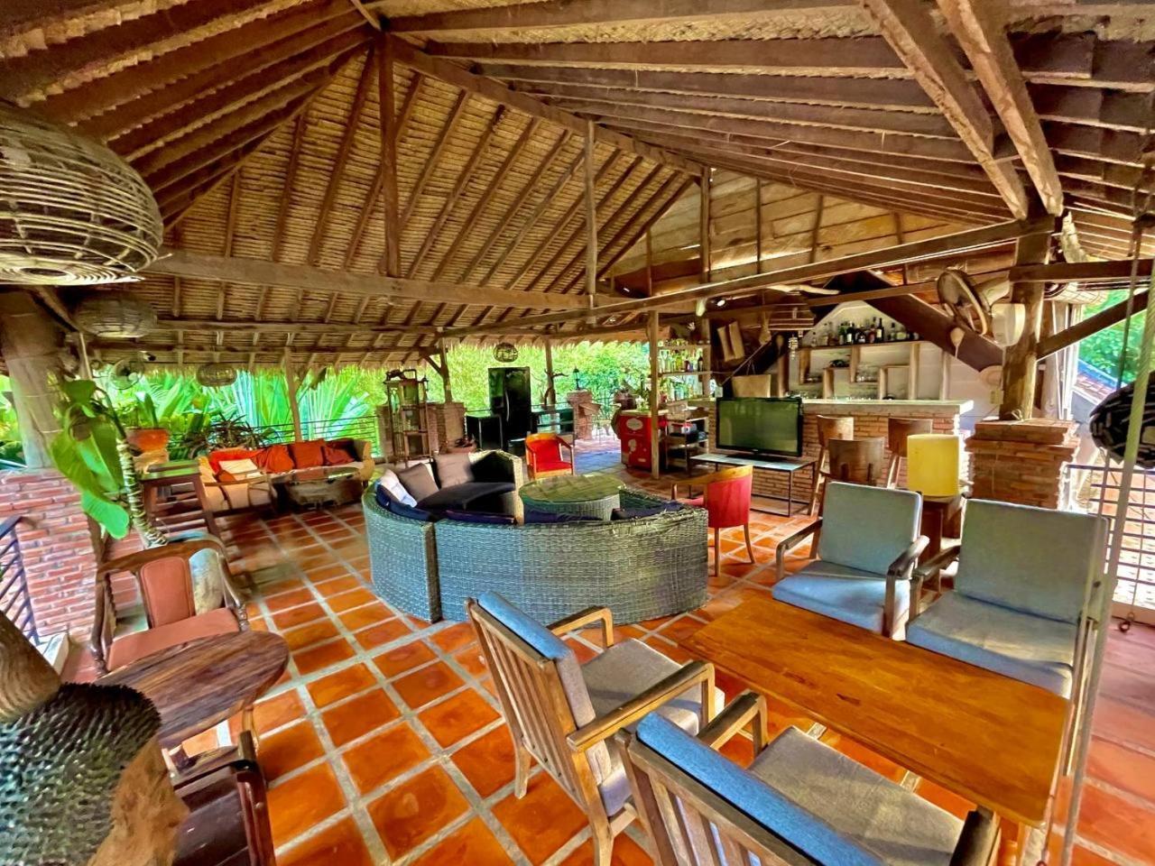 Sabbay Kep Hotel Buitenkant foto
